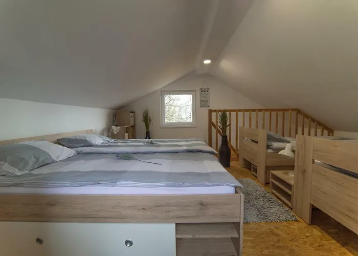 Apartma Pepi בית נופש *